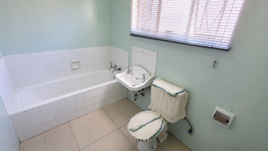 4 Bedroom Property for Sale in Sasolburg Ext 3 Free State